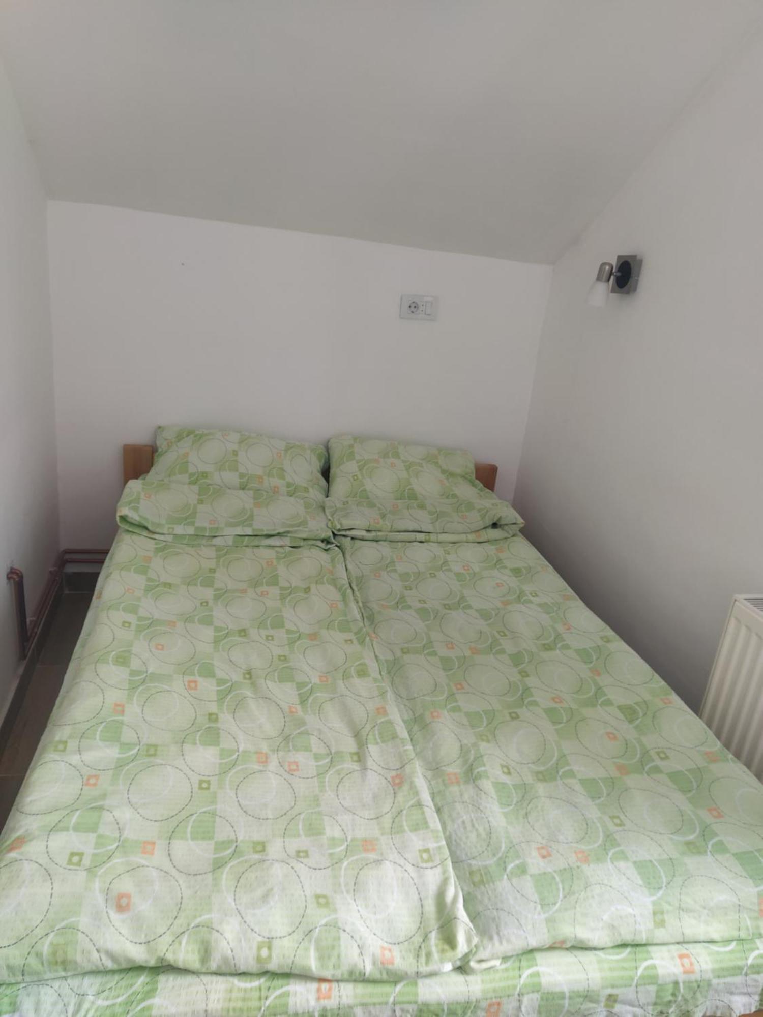 Domacinstvo Kod Gere Crni Vrh Quarto foto