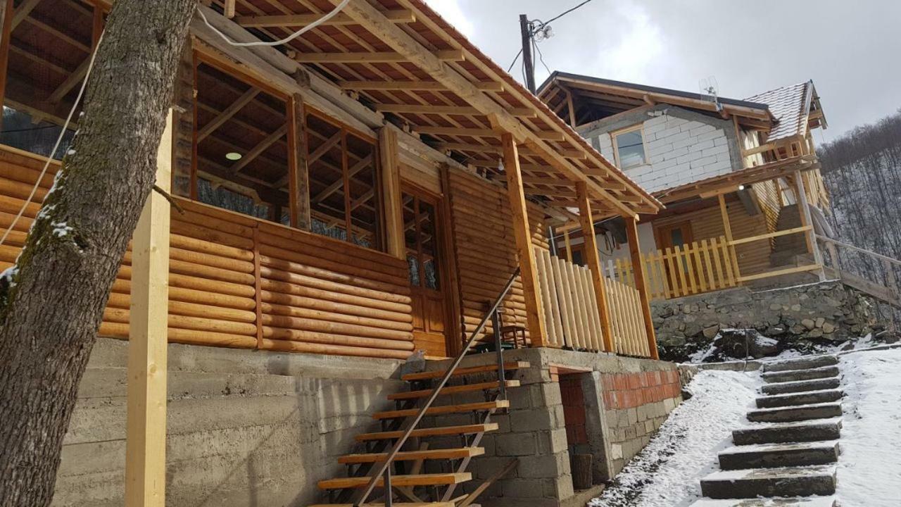 Domacinstvo Kod Gere Crni Vrh Exterior foto